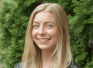 Erynn Lynch headshot